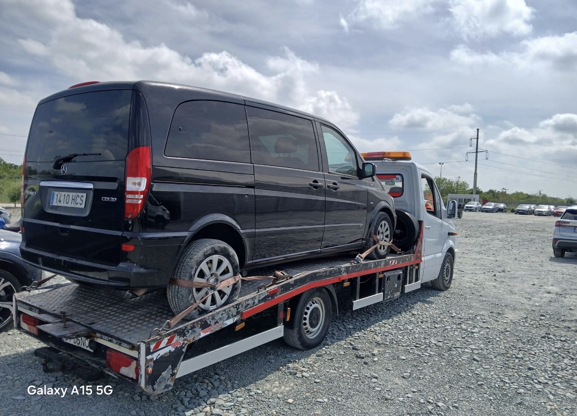 Transport Mercedes Viano pe platforma auto in judetul Constanta